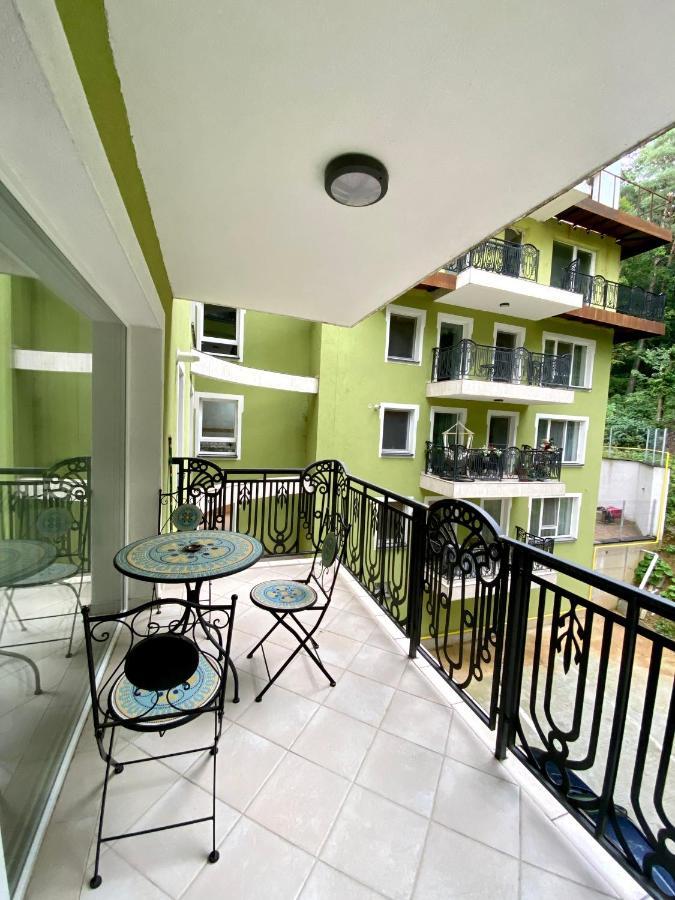 Nature Apartment - Minutes Away From The Old Town And Afi Mall ブラショフ エクステリア 写真